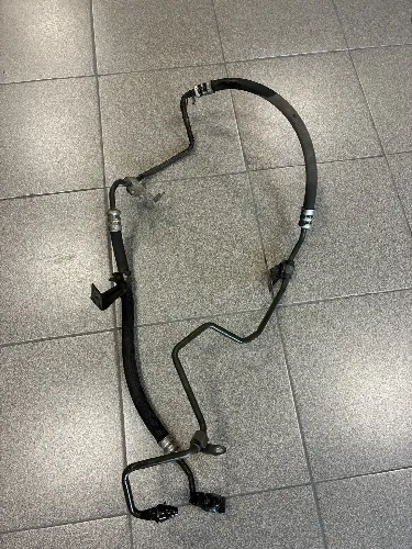Przewód wspomagania Renault Laguna III 2.0 turbo przed regeneracją - kompletny przewód z przegniłą rurką